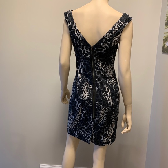 GUESS dress - Picture 4 of 5